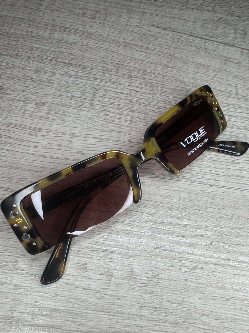Vogue x Gigi Hadid Tortoise Rectangular Sunglasses VO5280-SB